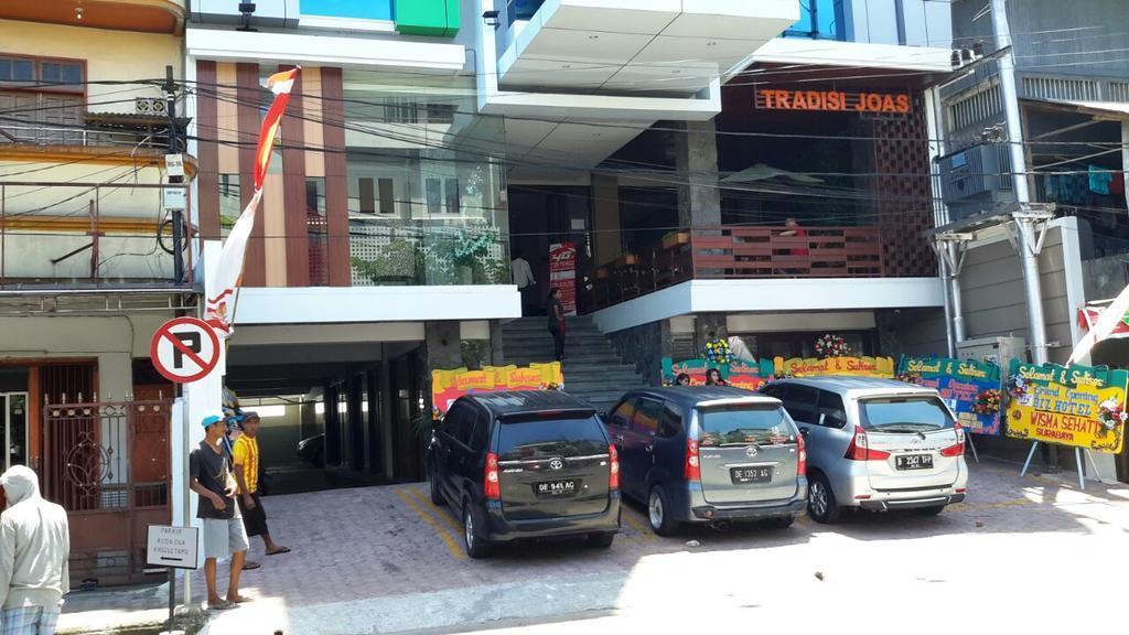 Biz Hotel City Center 安汶 外观 照片