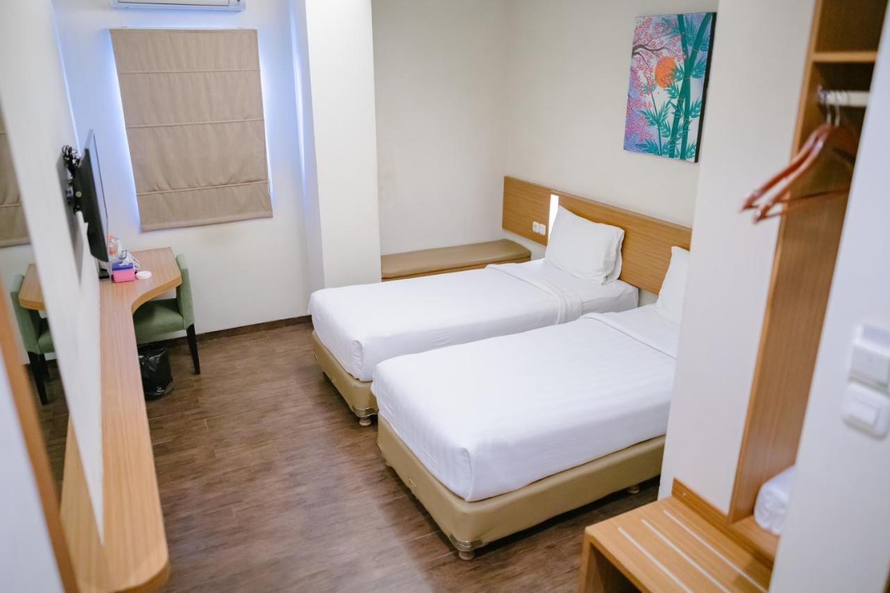 Biz Hotel City Center 安汶 外观 照片