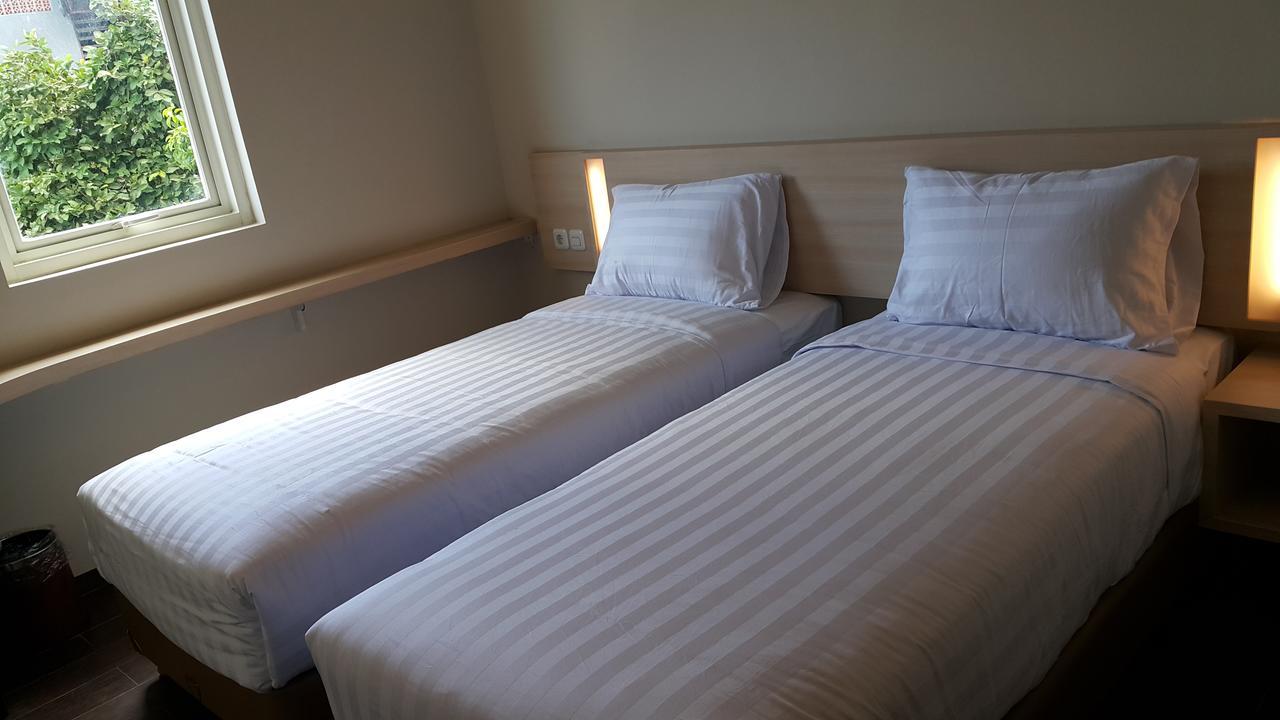 Biz Hotel City Center 安汶 外观 照片