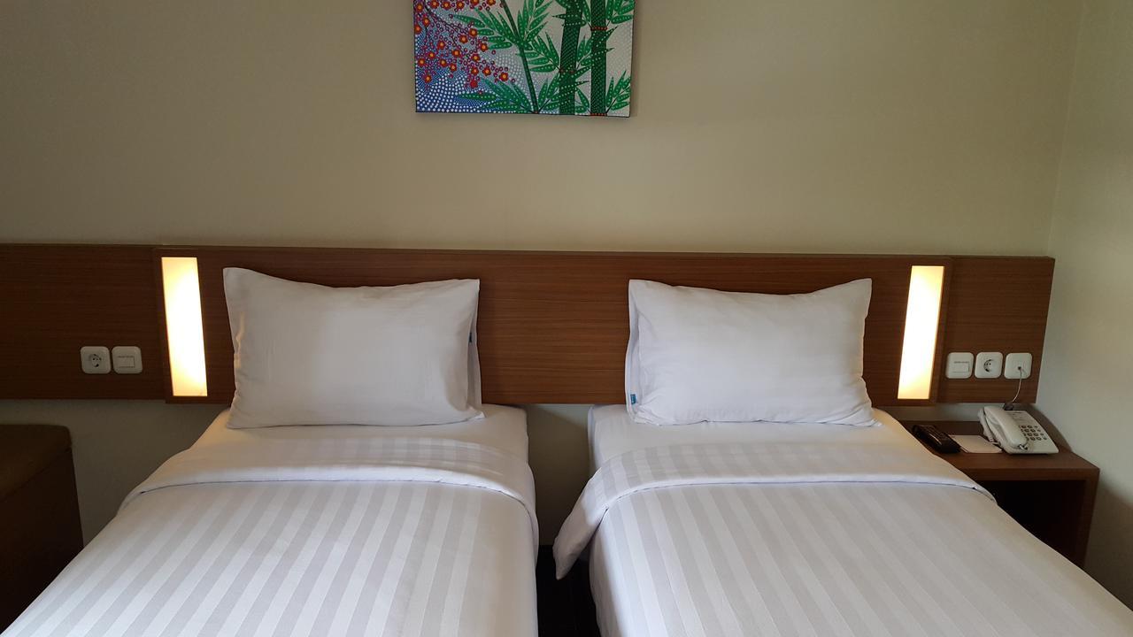 Biz Hotel City Center 安汶 外观 照片