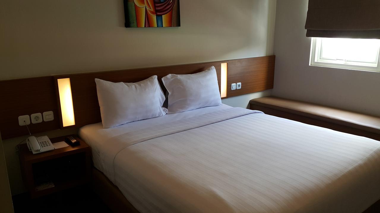 Biz Hotel City Center 安汶 外观 照片