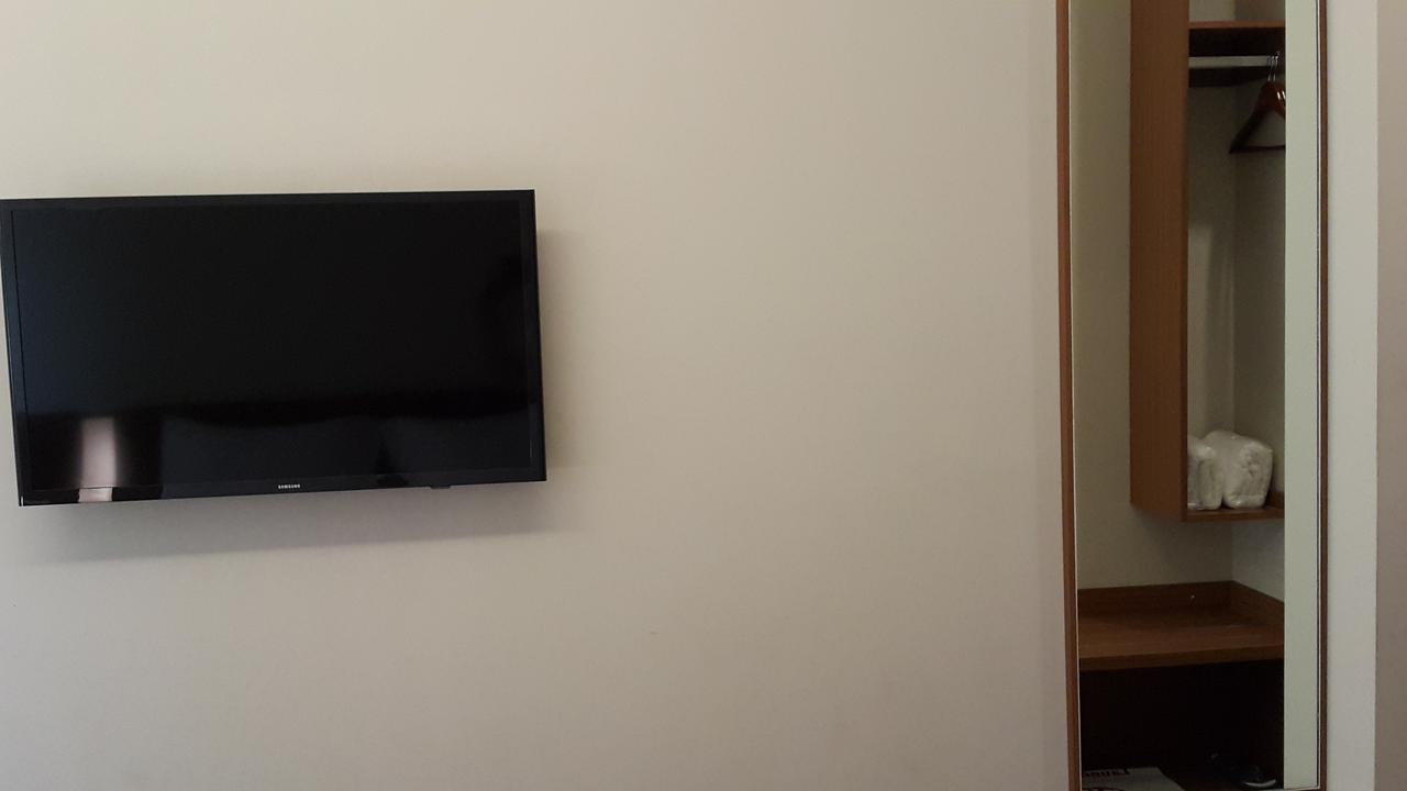 Biz Hotel City Center 安汶 外观 照片