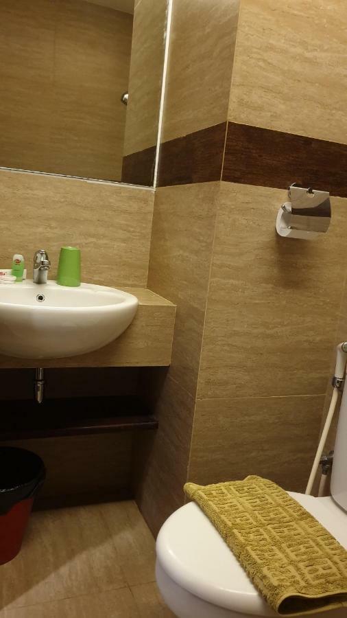 Biz Hotel City Center 安汶 外观 照片