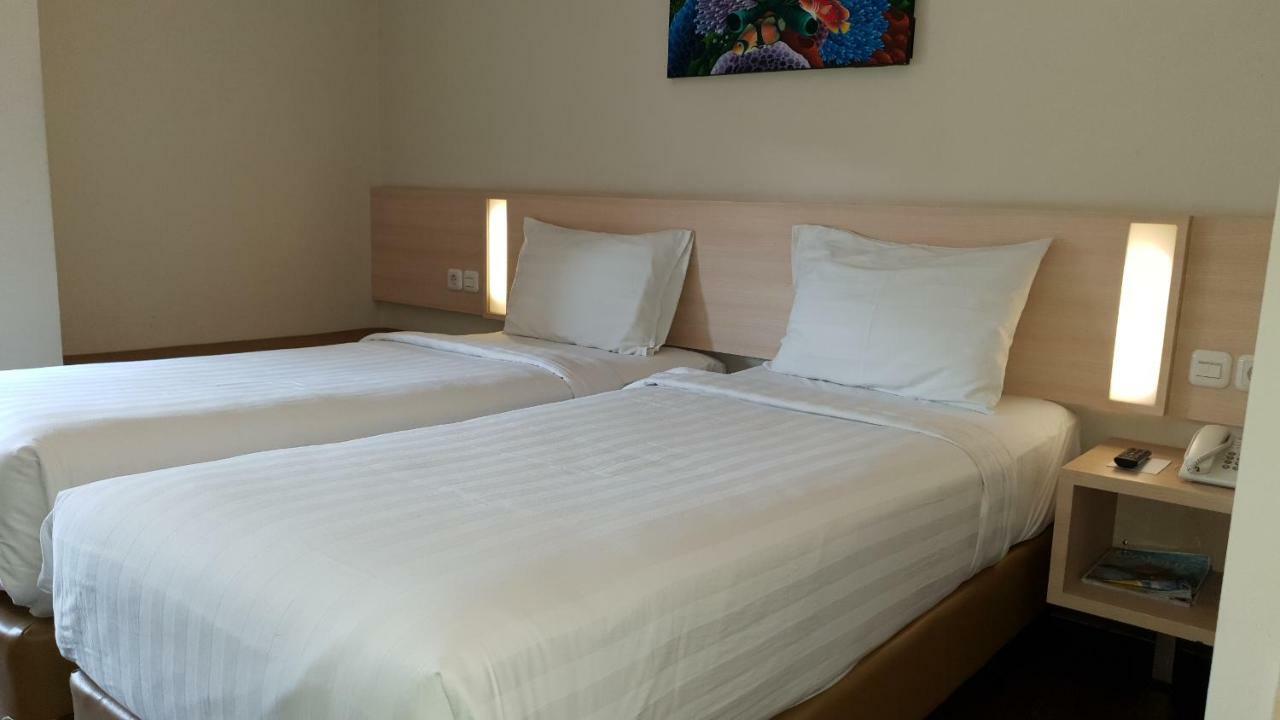 Biz Hotel City Center 安汶 外观 照片